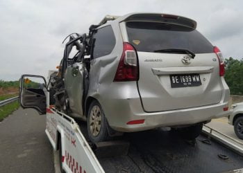 Kecelakaan mobil Avanza dan truk di Tol Bakauheni-Terbanggi Besar (Bakter) Lampung