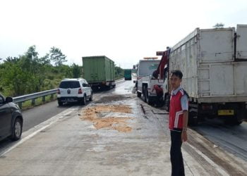 Kecelakaan truk di Tol Bakauheni-Terbanggi Besar Lampung