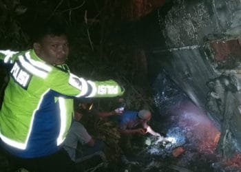 Kecelakaan maut bus masuk jurang di Pesisir Barat Lampung