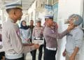 Polisi Berikan Bonus Helm Gratis bagi Taat Pajak di Lampung Timur